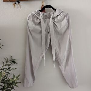 32 Degrees Light Gray Tie-Waist Paperbag Pants